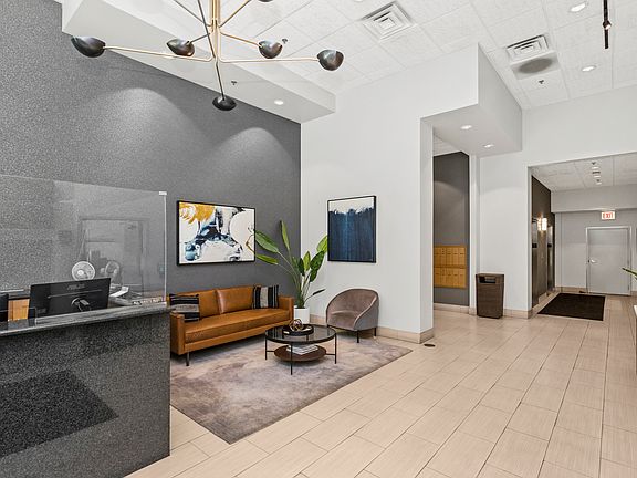 2nd image of 400 W Ontario St APT 1607