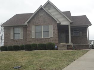 117 River Oaks Dr, Shepherdsville, KY 40165