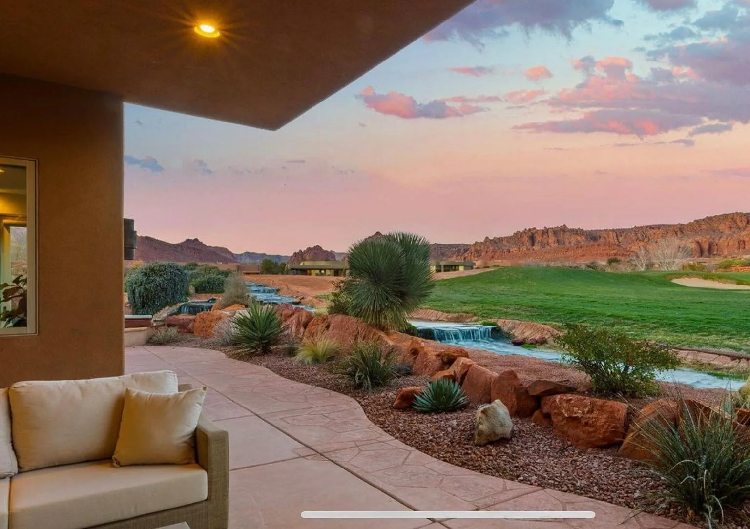 2410 W Entrada Trl — Photo 2