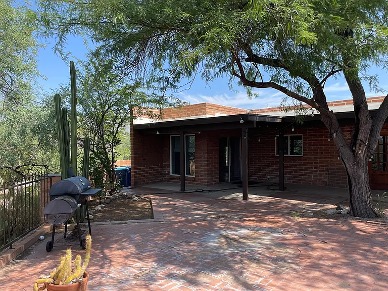 5830 E Calle Del Ciervo — Photo 57