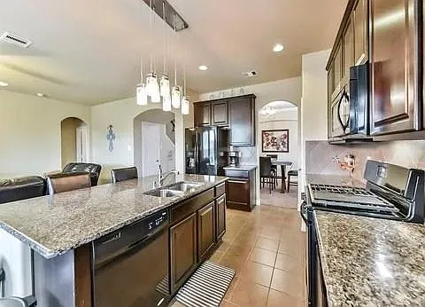 2575 Riverway Dr — Photo 9