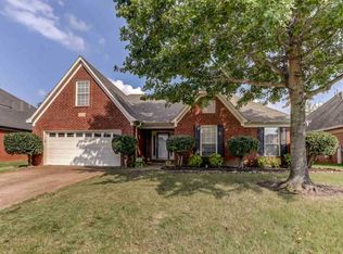 1304 Rain Hollow Cir E, Collierville, TN 38017