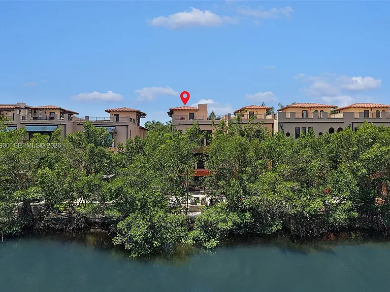 6226 Paradise Point Dr — Photo 4