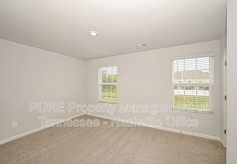 405 Augustine Dr — Photo 14
