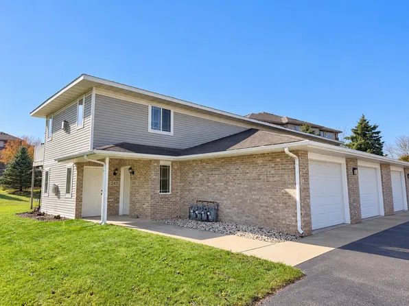 247 Meadowside Dr #247, Verona, WI 53593