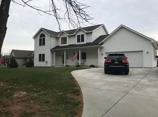 3431 Old Wood Trl, Racine, WI 53402