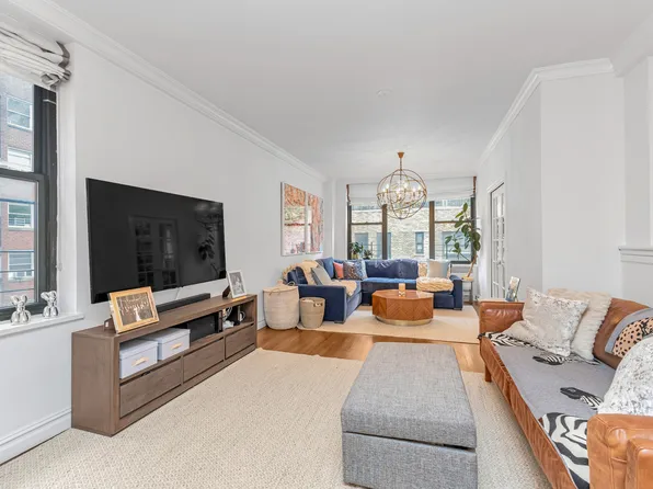 230 East 73rd Street 10GH image 2 of 10