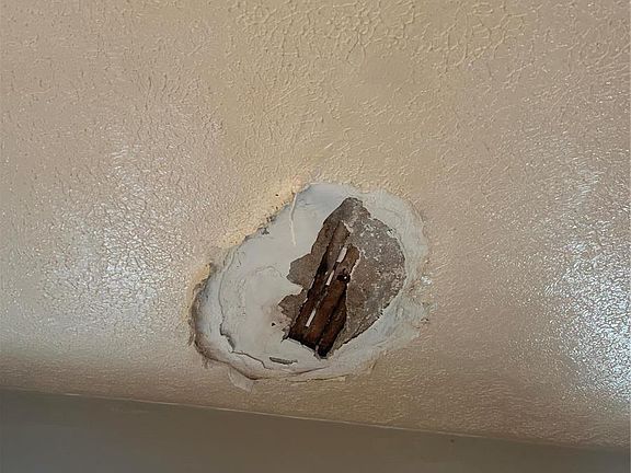 5th image of 6997 Woodrow Ave