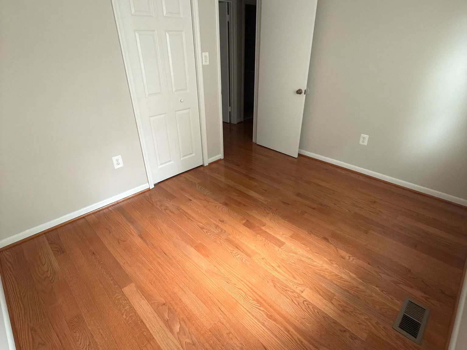 1 bed, $900 — Photo 2