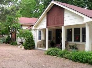 2400 SW 20th St, Topeka, KS 66604