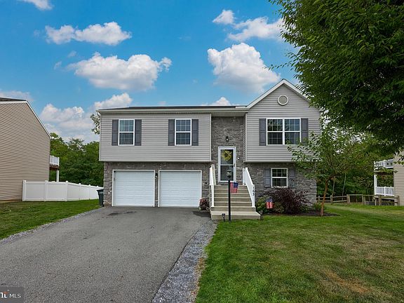2nd image of 163 Penn Oak Dr