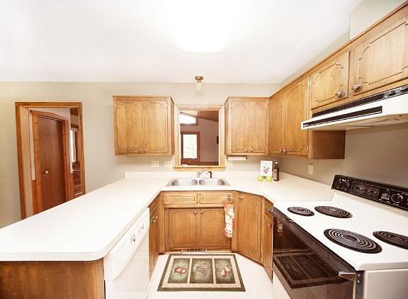 4th image of 2304 Highland View Ave