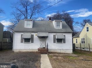 708 Meadowbrook Rd, Glen Burnie, MD 21061