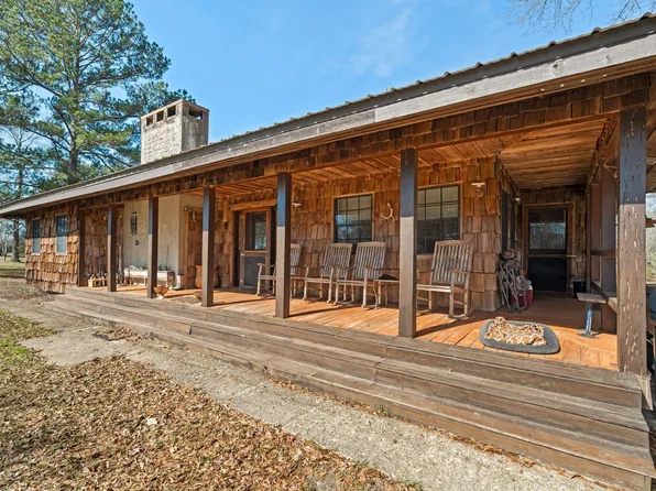 119 Betty Ln, Poplarville, MS 39470