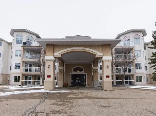 69 Crystal Ln #302, Strathcona County, AB T8H 2E9