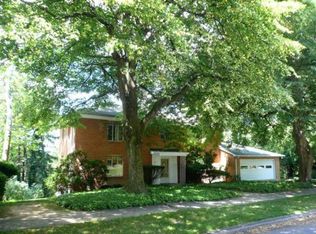 806 Farr Pl, Reading, PA 19611