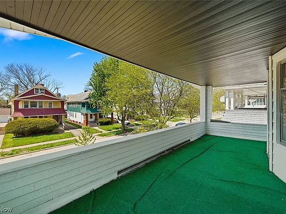 5th image of 829 Helmsdale Rd