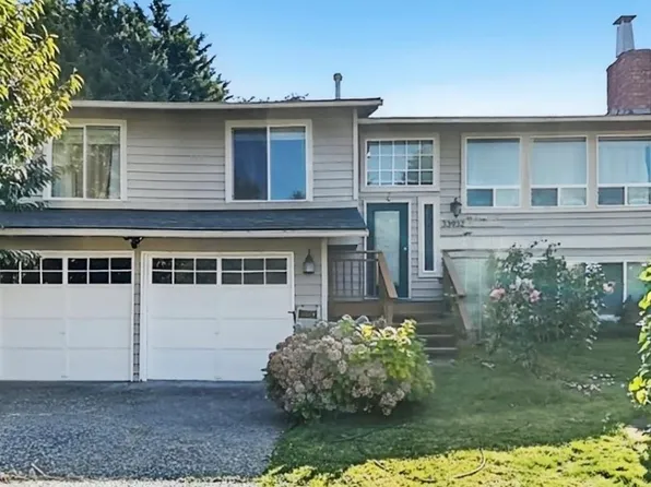 17812 118th Ave SE, Renton, WA 98058