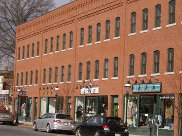 36 Strong Ave, Northampton, MA 01060