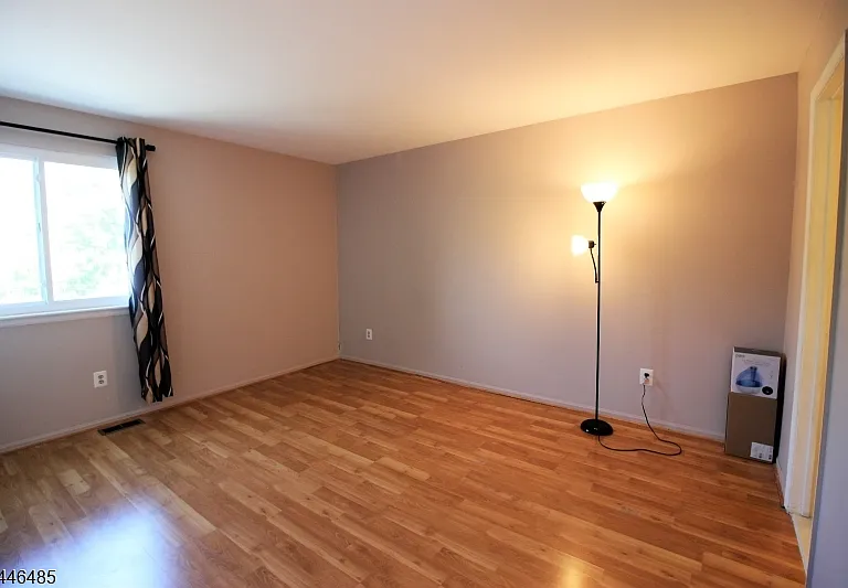 83 Winchester Way — Photo 17