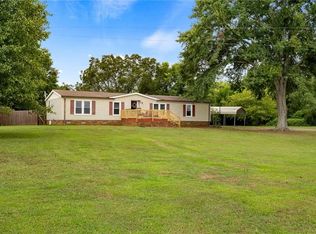 550 Willingham Rd, Williamston, SC 29697