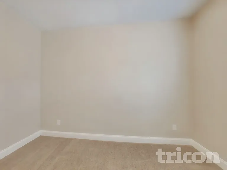 265 Bexley Way — Photo 11