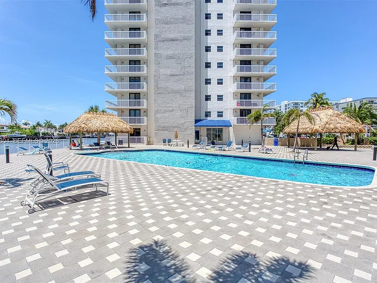 1500 S Ocean Dr #PHE — Photo 30