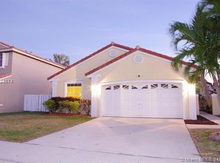 18900 NW 10th St, Pembroke Pines, FL 33029