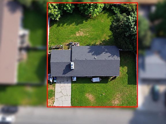 2nd image of 2810 W Masters Dr