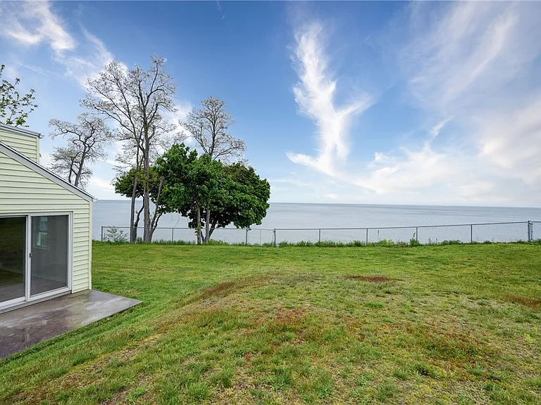 904 Lake Rd — Photo 30