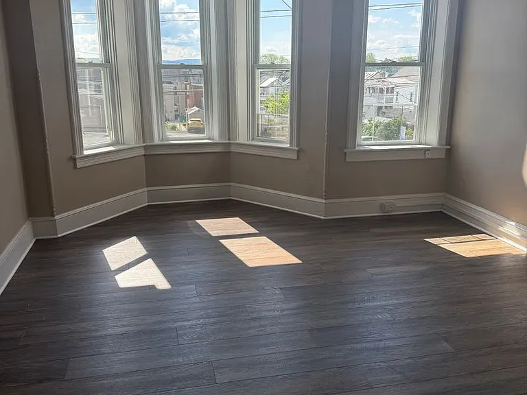 217 Winter St — Photo 12