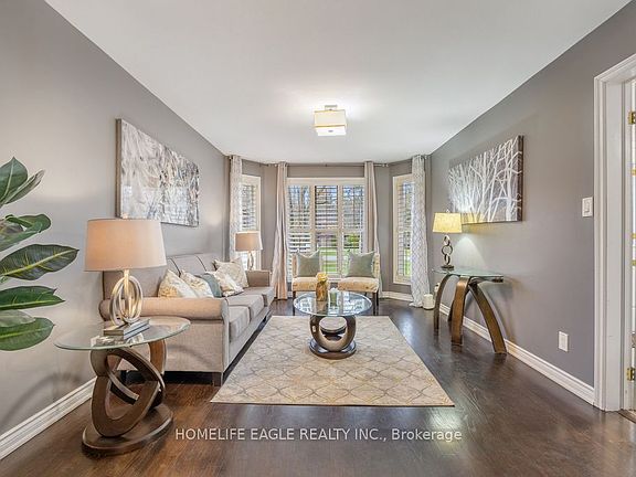 5th image of 20286 Yonge St