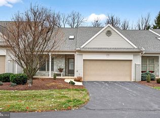 105 Deer Ford Dr, Lancaster, PA 17601