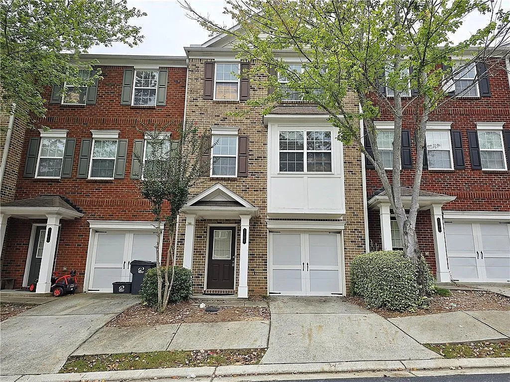 4 bed, 3.5 bath, 1860 sqft, $2,150 — Photo 2