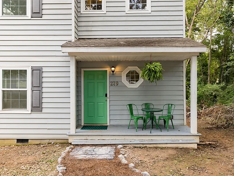 279 Arch St — Photo 40