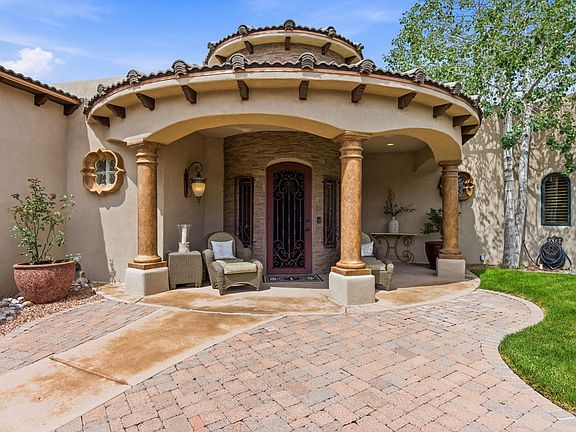 3rd image of 8219 Desert Poppy Ln NE