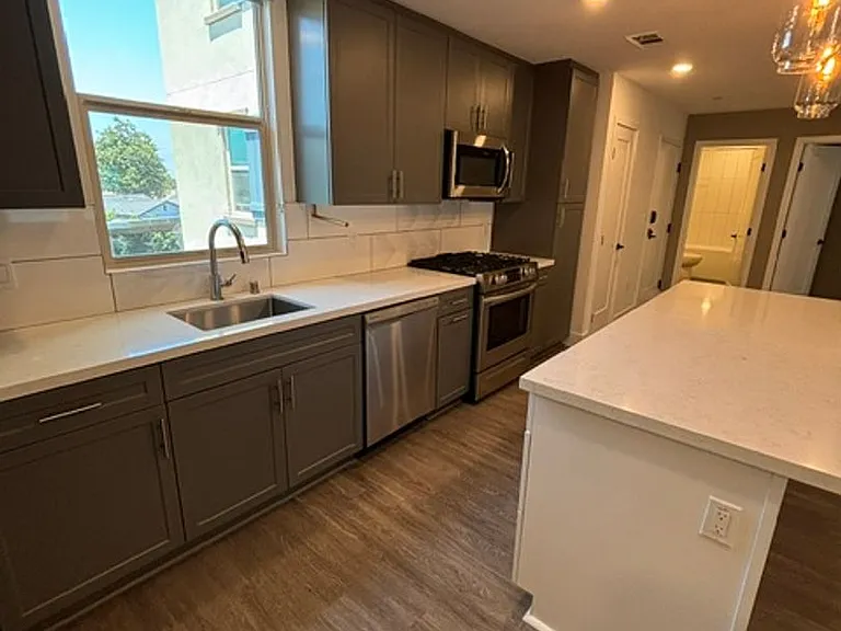 Cierra Apartments — Photo 1