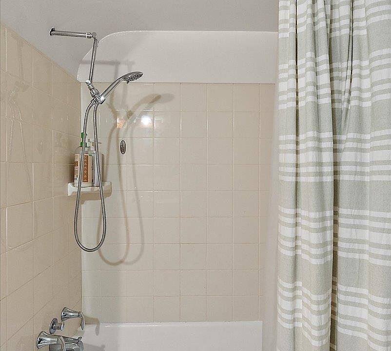 1022 Lawndale Dr, photo 18