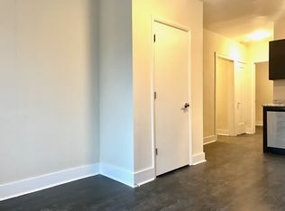 922 W Newport Ave APT 2, Chicago, IL 60657