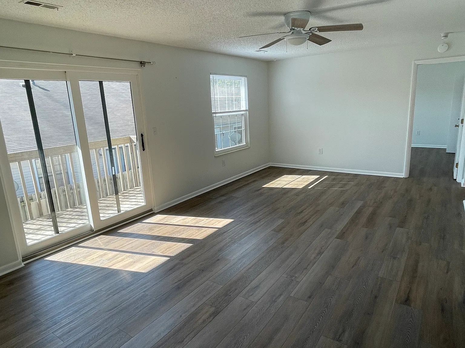 2 bed, 1056 sqft, $1,200 — Photo 2