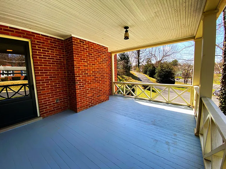 903 Belmore Ave — Photo 47