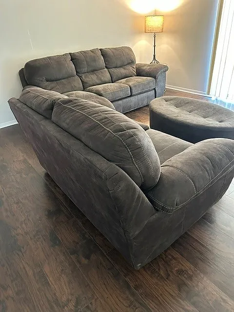 3 bed, 1139 sqft, $1,875 — Photo 2