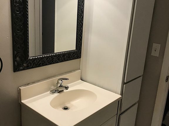4th image of 156 El Camino W APT 14