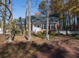 1001 Branchwood Dr, Kernersville, NC 27284
