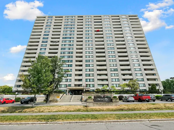 265 Poulin Ave #201, Ottawa, ON K2B 7Y8
