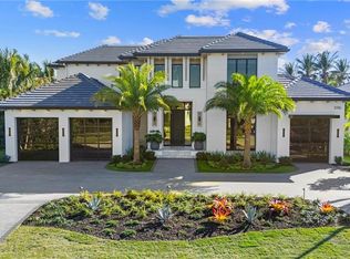 596 Pine Grove Ln, Naples, FL 34103