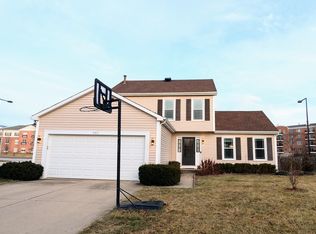 301 Gardenia Ln, Buffalo Grove, IL 60089