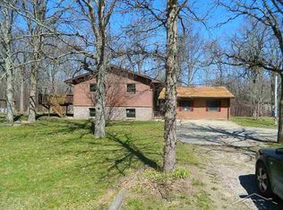 5206 Clark Rd, Midland, MI 48640