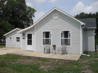110 E 3rd St, Bunker Hill, IN 46914