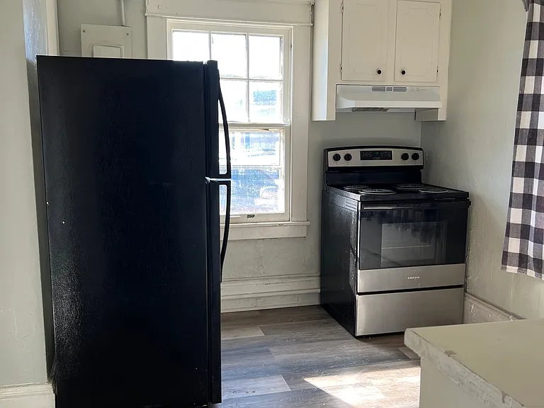 150 Woodlawn Dr — Photo 5